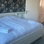 Aan Het Water Feriehus *
