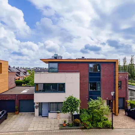 Aan Het Water Сasa de vacaciones *