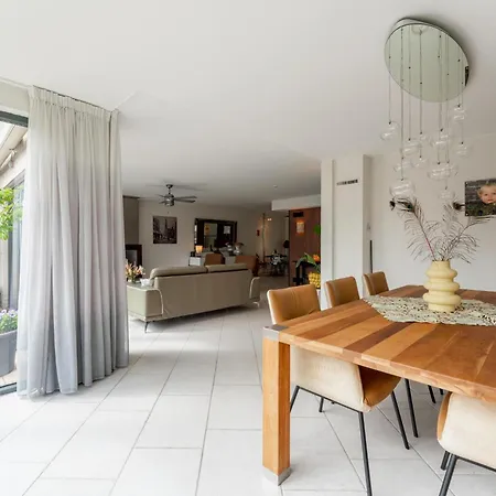 Aan Het Water * Alkmaar